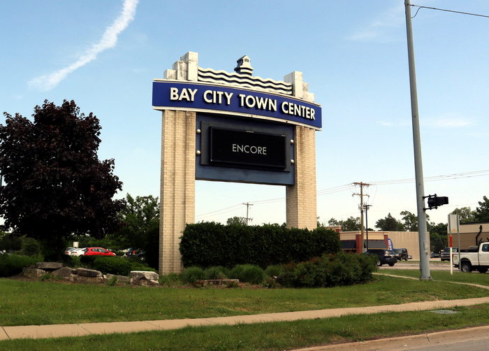 Bay City Mall (Bay City Town Center) - June 15 2022